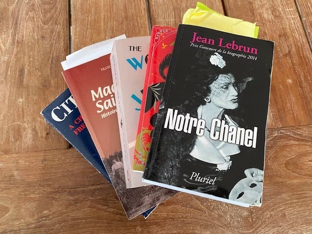 Summer reading at Peyroulat